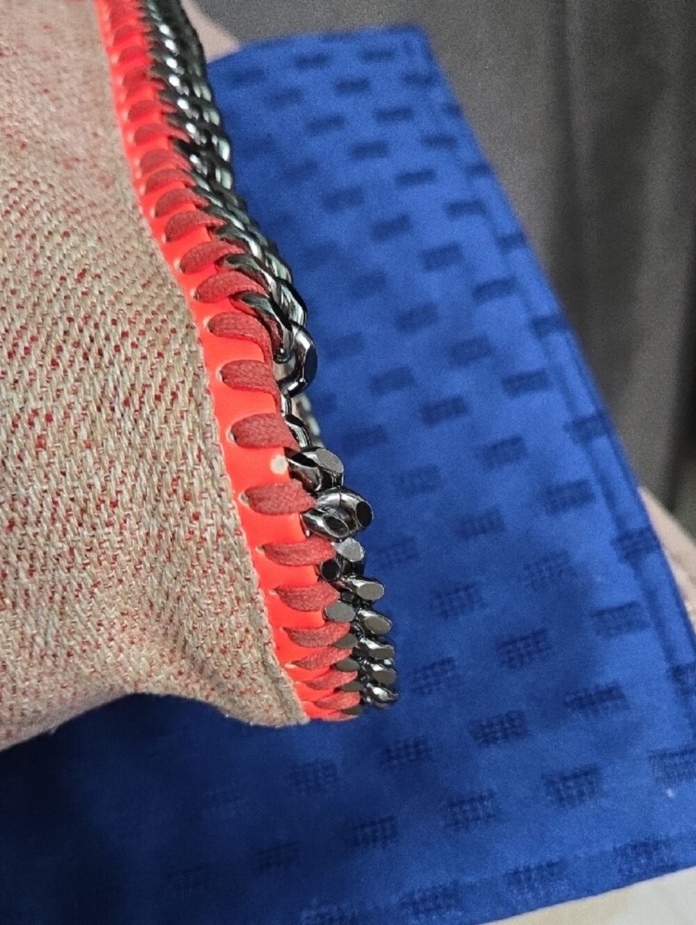 Stella McCartney Large Falabella Pink Tweed Tote with Gunmetal Chain Trim - Picture 9 of 16